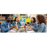 Durable aluminium 660ml foil container with secure lid, filled with freshly prepared meal for delivery