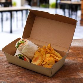 Eco-friendly #9 clam shell box securely holding food, ensuring safe delivery and reducing environmental impact.