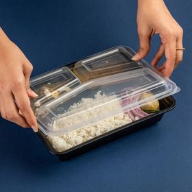 32oz Onyx 3 compartment PP black base & clear lid (6x25)